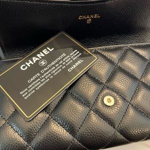 COPY - Chanel CC Flap Interlocking CC Logo Continental Wallet